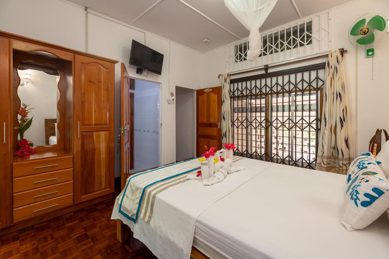 Janes' Serenity Guesthouse Anse a La Mouche Екстериор снимка