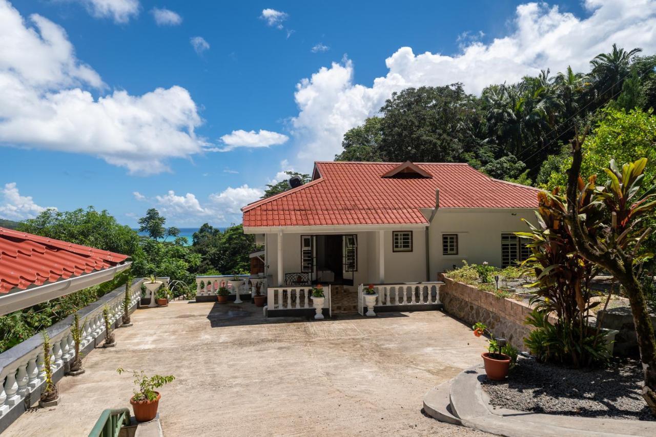 Janes' Serenity Guesthouse Anse a La Mouche Екстериор снимка